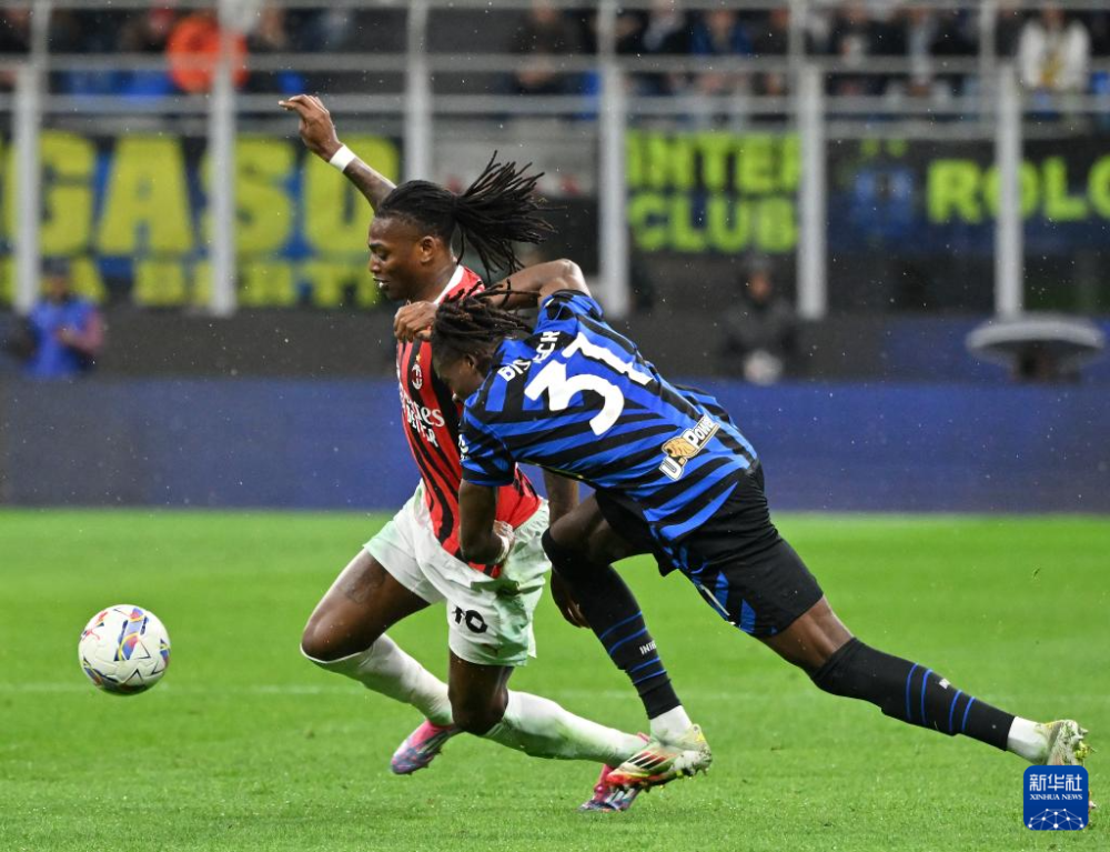 爱游戏-包含国际比赛日AC米兰调整名单以备意大利杯，远射贴柱环节打磨，媒体盛赞，心理建设被强调的词条